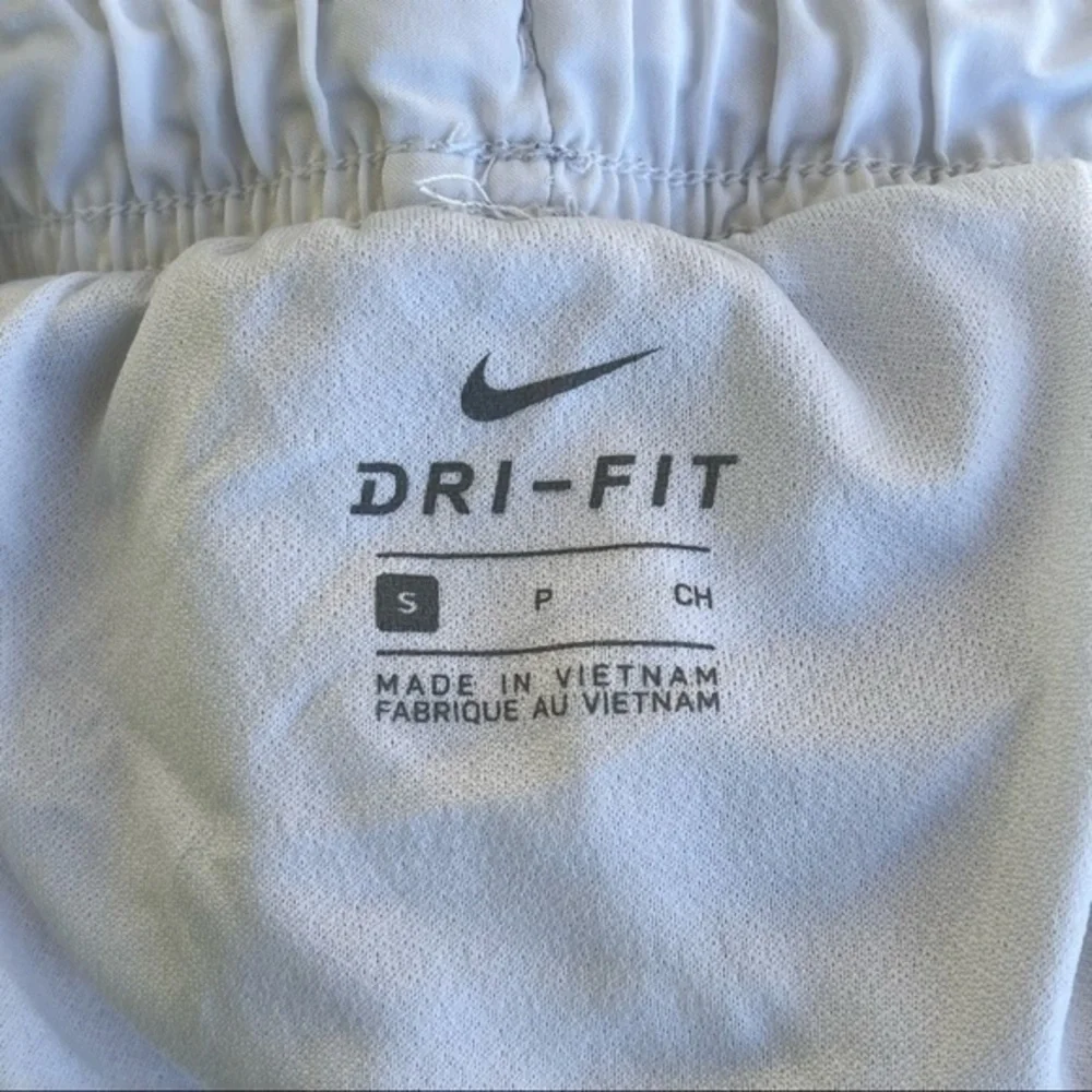 Women's Nike Tempo White Running Shorts Size Small